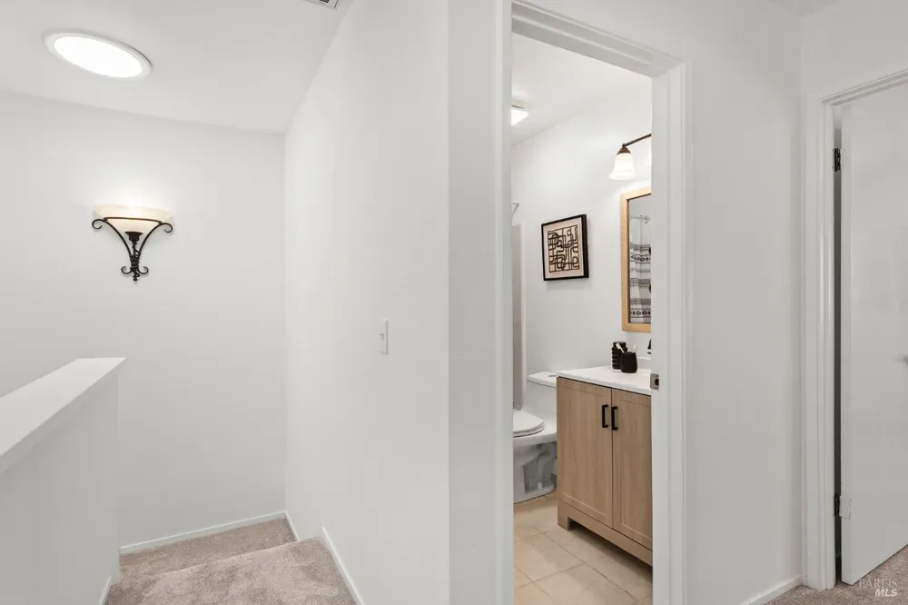2317 Cross Avenue Santa Rosa, CA 95401