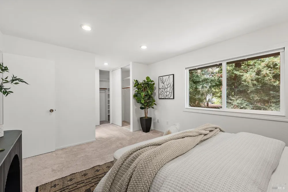 2317 Cross Avenue Santa Rosa, CA 95401