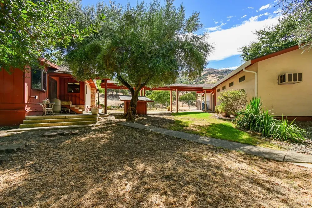 3439 Mix Canyon Road Vacaville, CA 95688