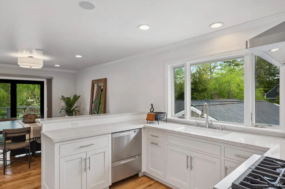1524 Chablis Road Healdsburg, CA 95448