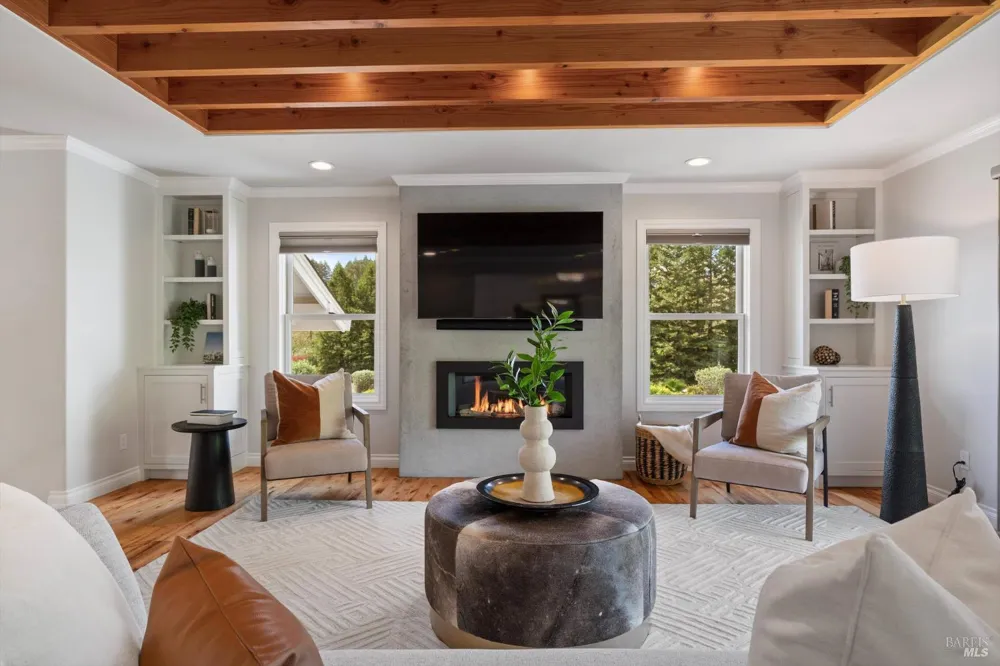 1524 Chablis Road Healdsburg, CA 95448