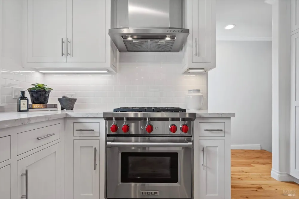 1524 Chablis Road Healdsburg, CA 95448