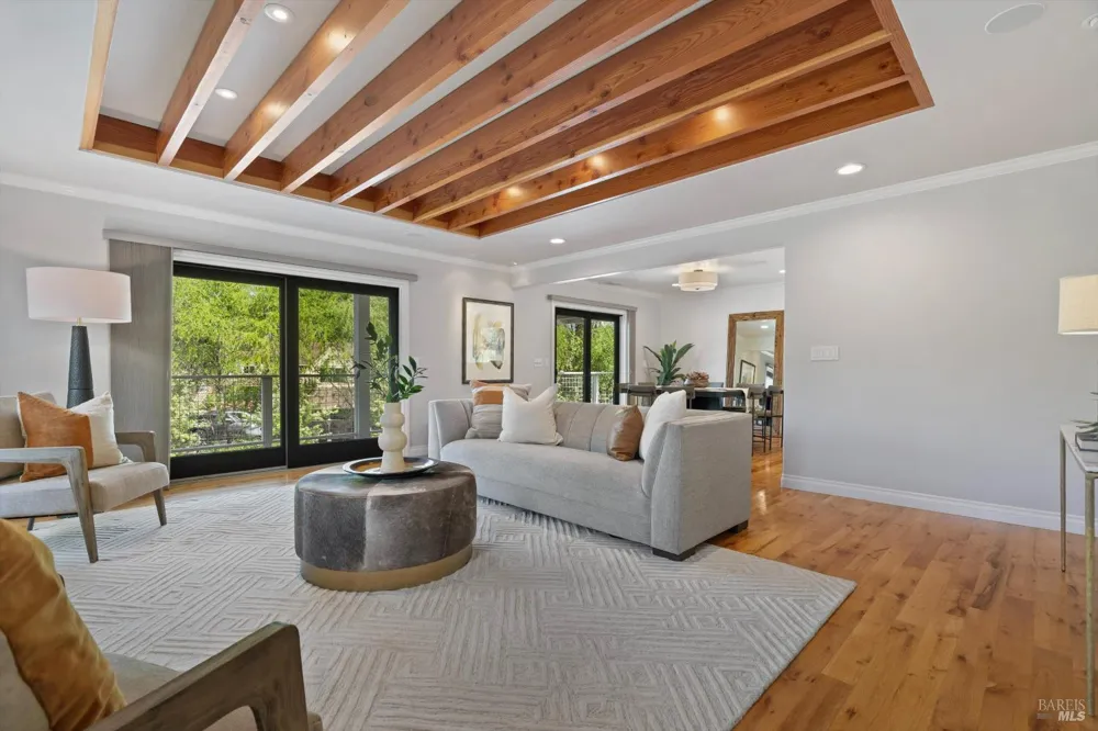 1524 Chablis Road Healdsburg, CA 95448