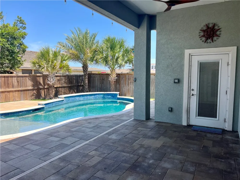 13922 Suntan Avenue Corpus Christi, TX 78418