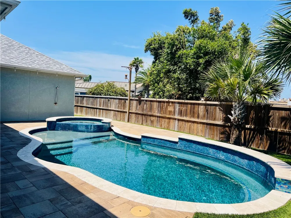 13922 Suntan Avenue Corpus Christi, TX 78418