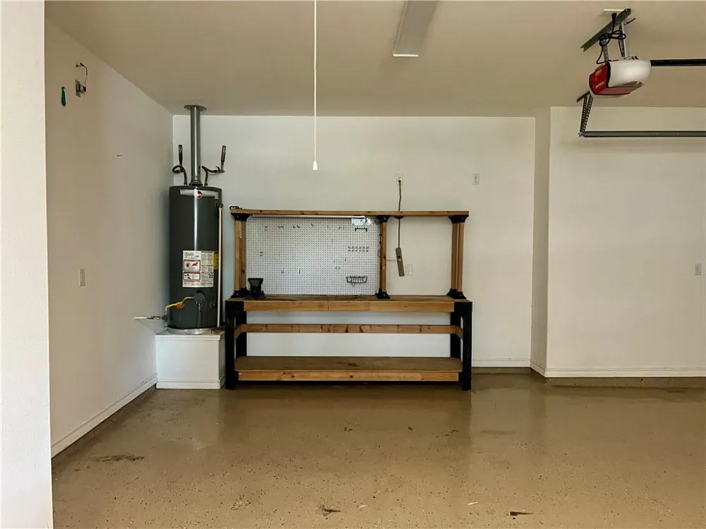 13922 Suntan Avenue Corpus Christi, TX 78418