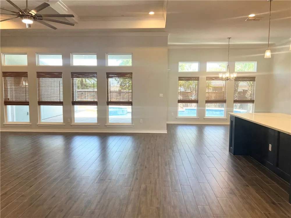 13922 Suntan Avenue Corpus Christi, TX 78418