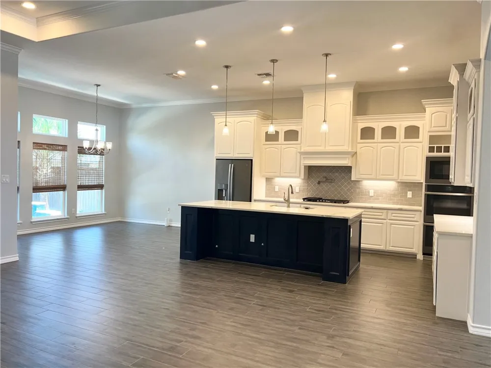 13922 Suntan Avenue Corpus Christi, TX 78418