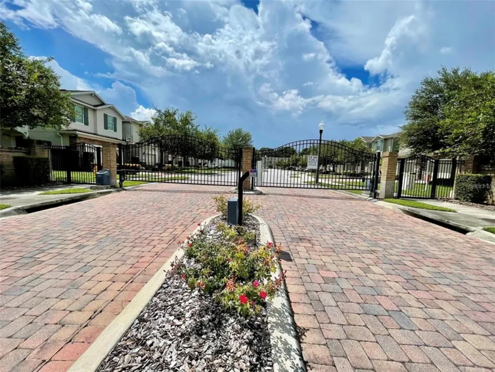7601 ALOMA PINES COURT Winter Park, FL 32792