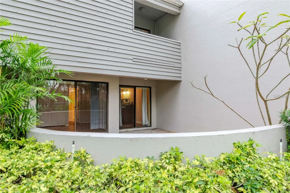 8737 BARDMOOR PLACE #101 Seminole, FL 33777