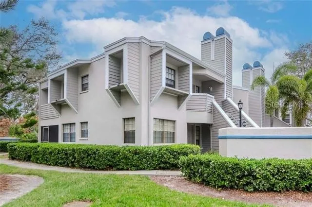 8737 BARDMOOR PLACE #101 Seminole, FL 33777