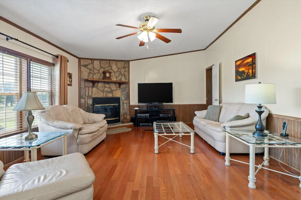 3022 Mowbray Pike Soddy Daisy, TN 37379