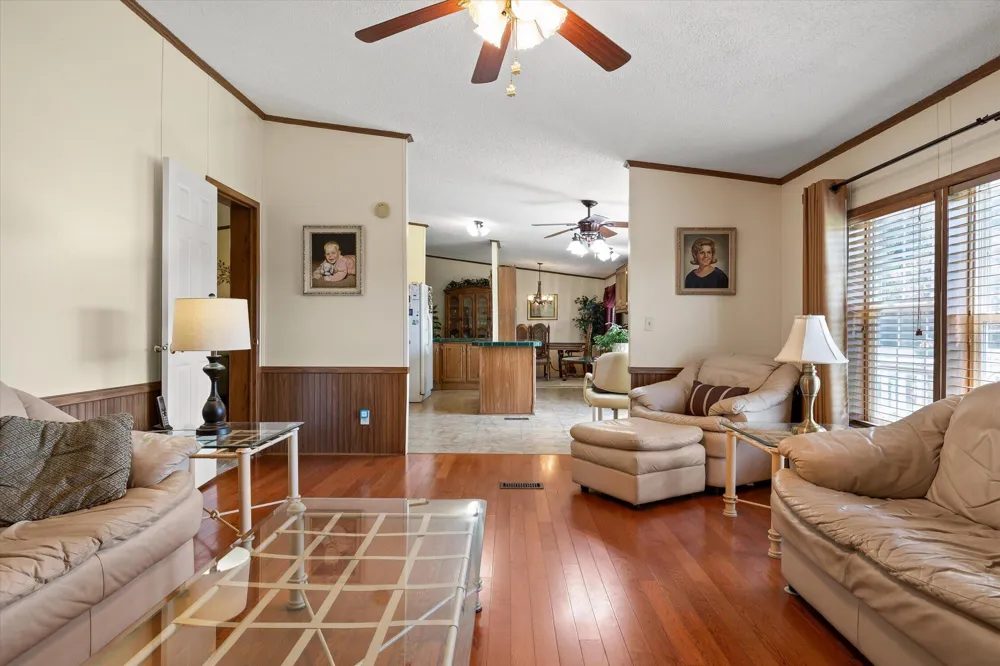 3022 Mowbray Pike Soddy Daisy, TN 37379