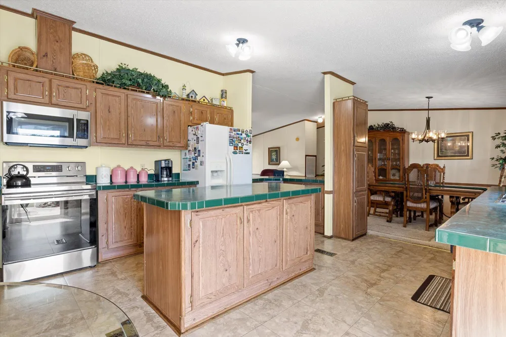 3022 Mowbray Pike Soddy Daisy, TN 37379
