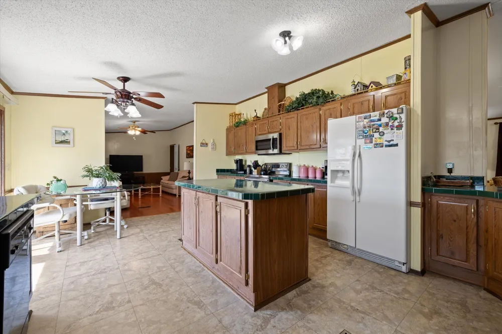 3022 Mowbray Pike Soddy Daisy, TN 37379