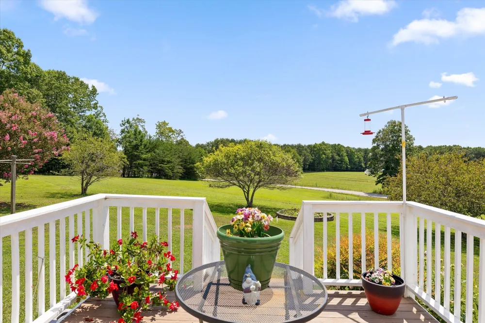 3022 Mowbray Pike Soddy Daisy, TN 37379