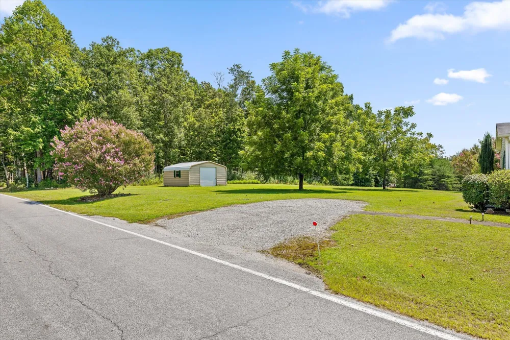 3022 Mowbray Pike Soddy Daisy, TN 37379
