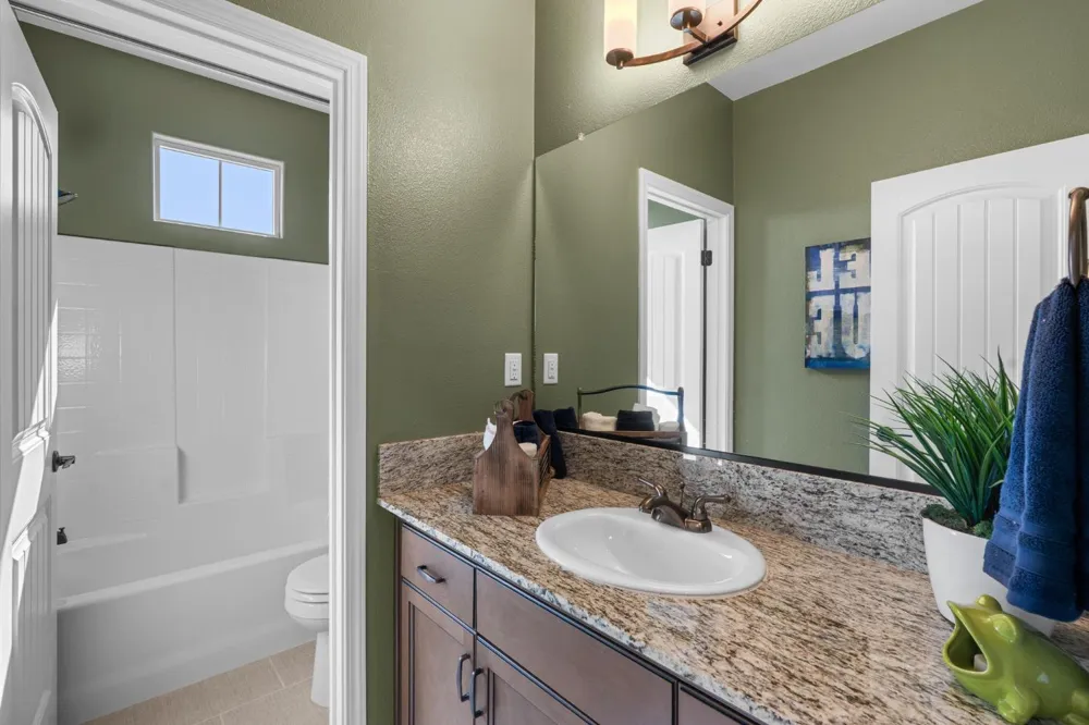 4367 Brent Avenue Fresno, CA 93723