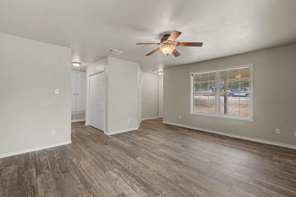 4308 Mountain View Drive Kingsland, TX 78639