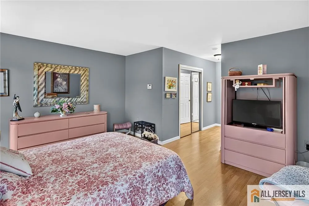 5 Hillsborough Drive #5B Monroe, NJ 08831