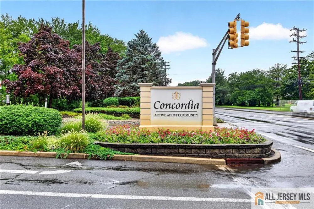 5 Hillsborough Drive #5B Monroe, NJ 08831