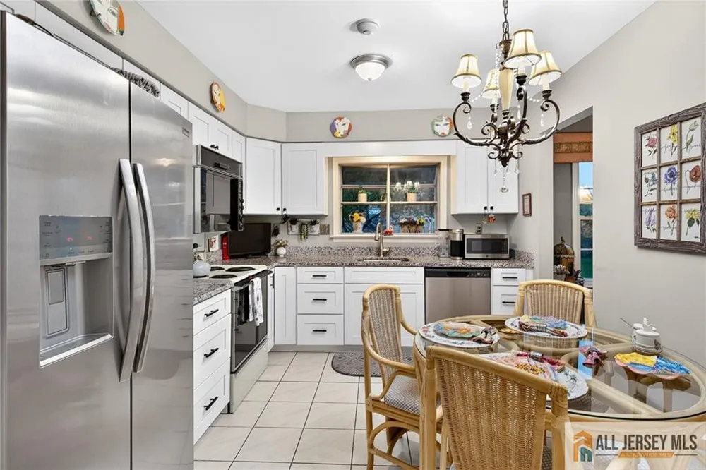 5 Hillsborough Drive #5B Monroe, NJ 08831