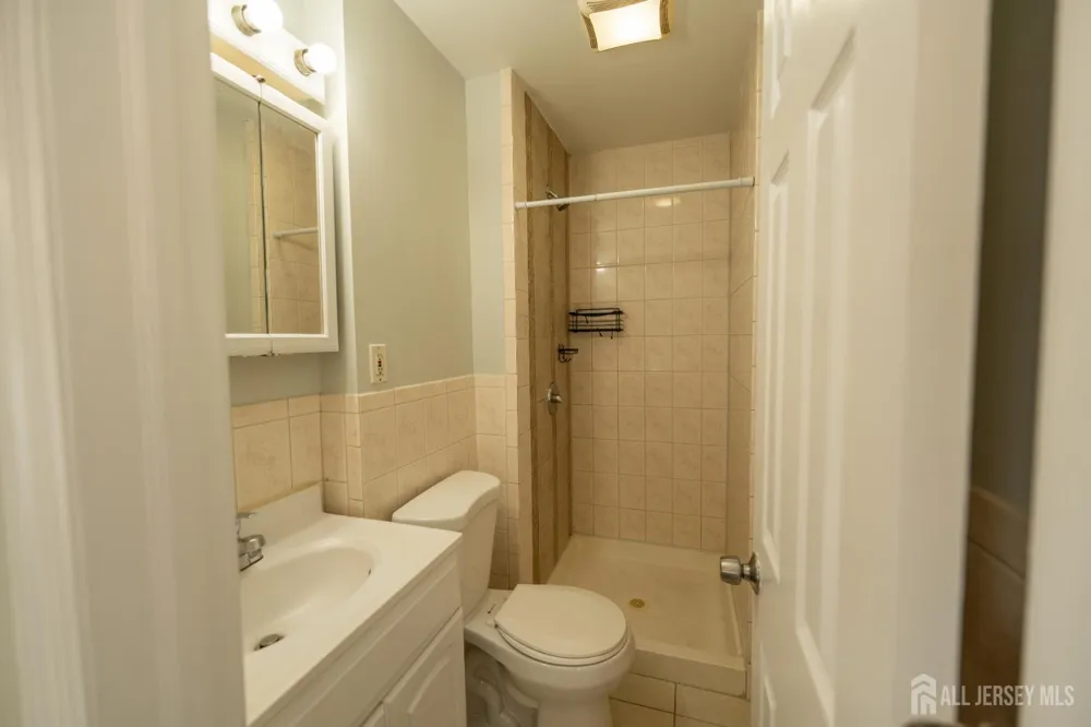 337 convery Boulevard #2 Perth Amboy, NJ 08861
