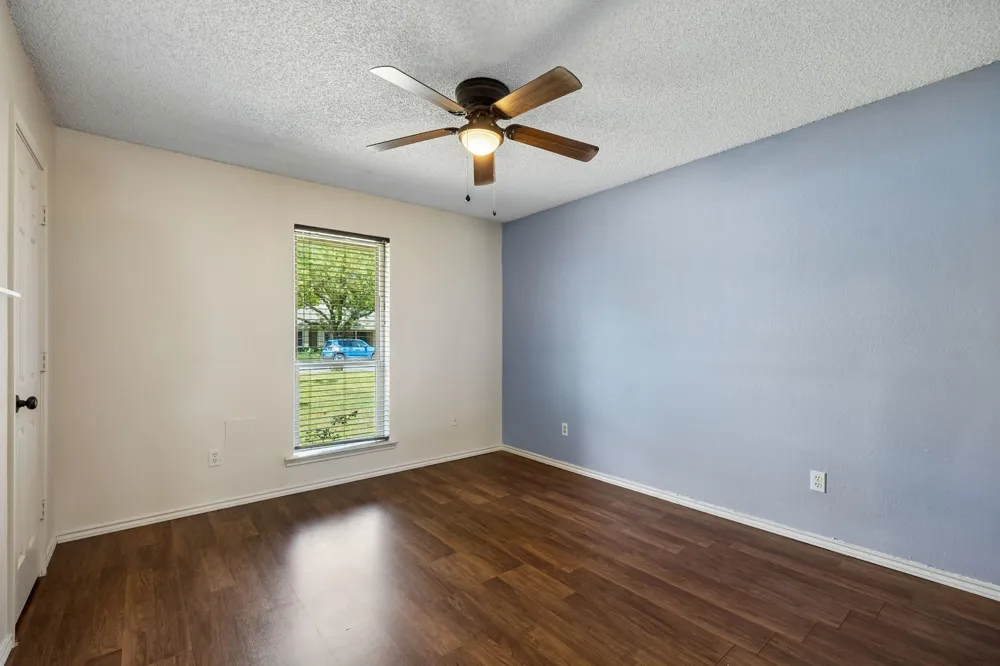 110 Bryn Mawr Lane Waxahachie, TX 75165