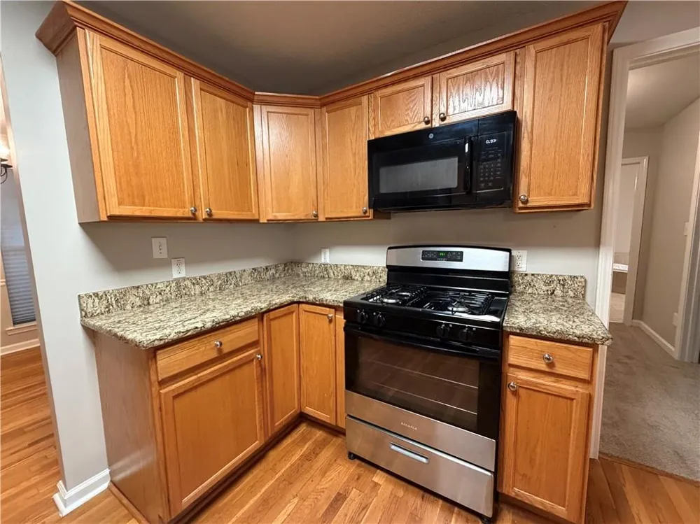 80 Teal Senoia, GA 30276