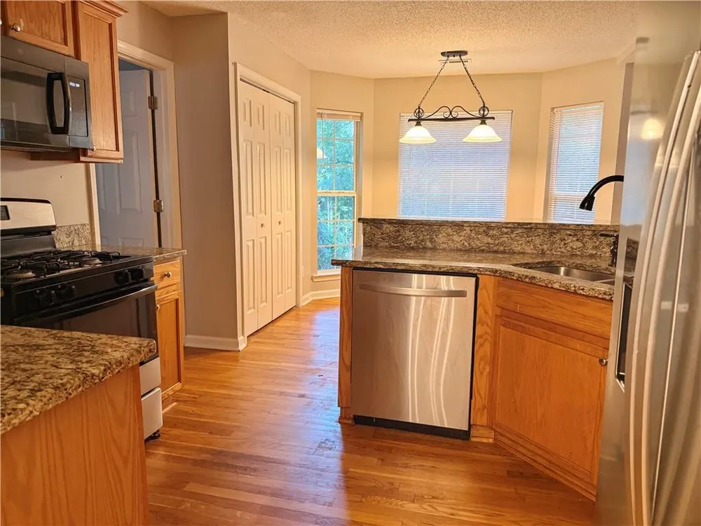 80 Teal Senoia, GA 30276