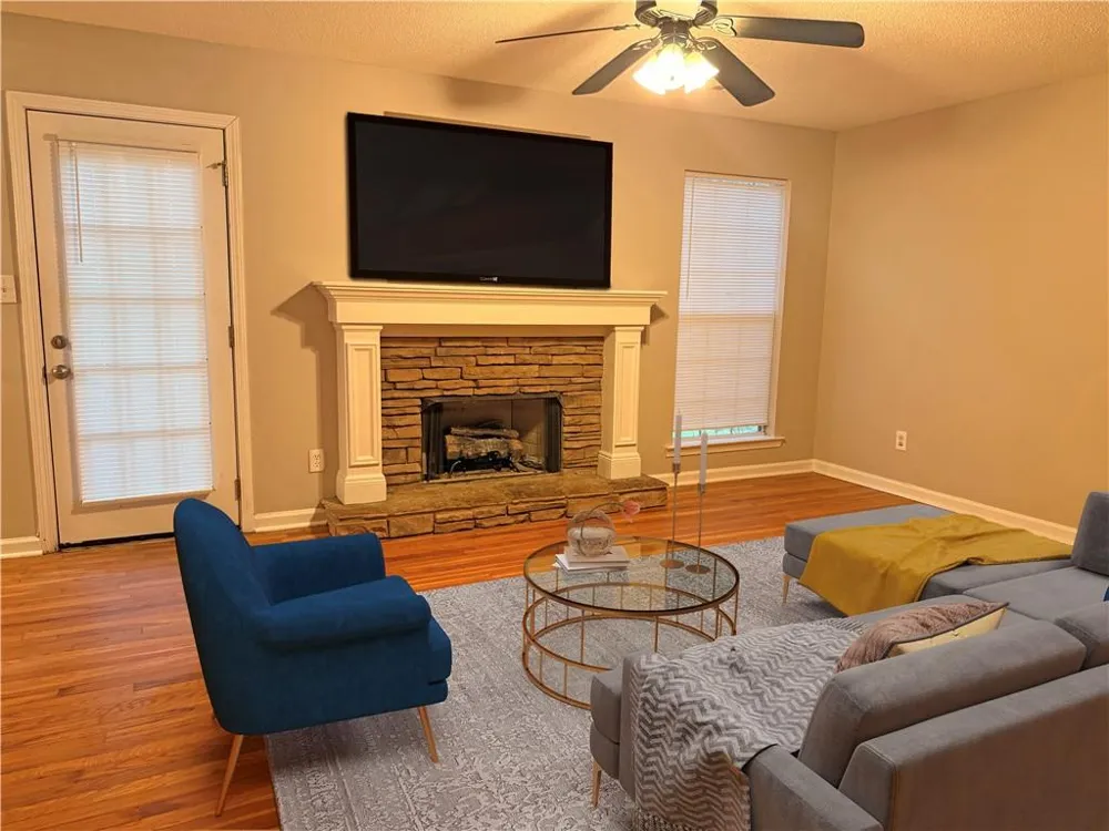 80 Teal Senoia, GA 30276