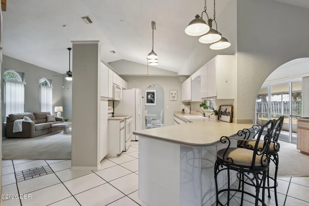 2504 Glenwood Drive Edgewater, FL 32141