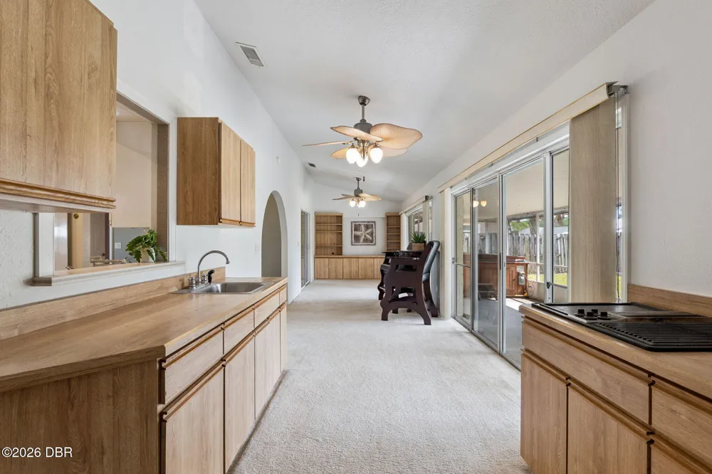 2504 Glenwood Drive Edgewater, FL 32141