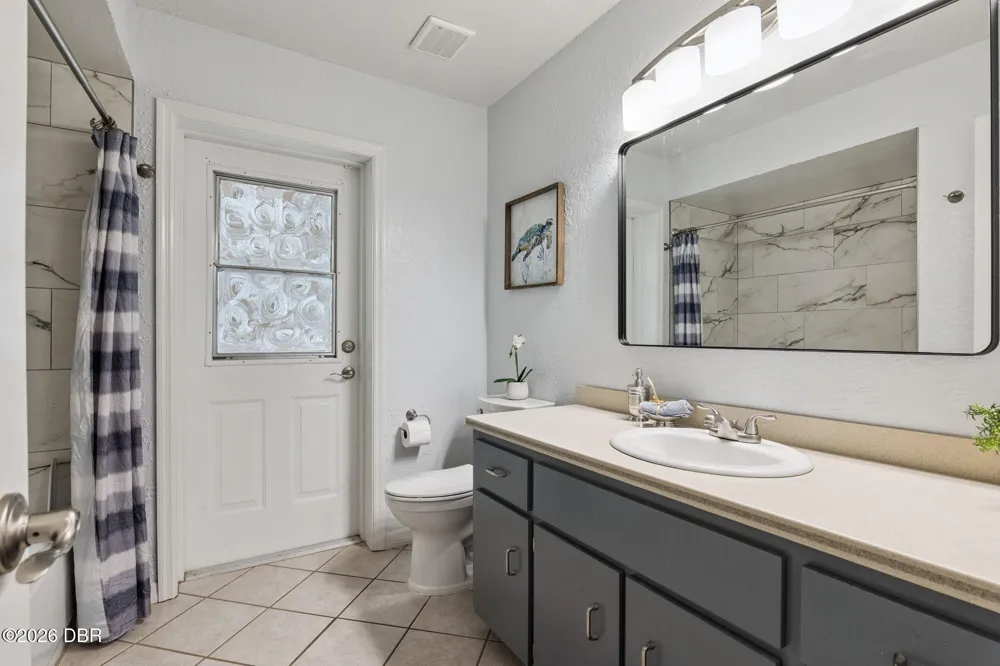2504 Glenwood Drive Edgewater, FL 32141