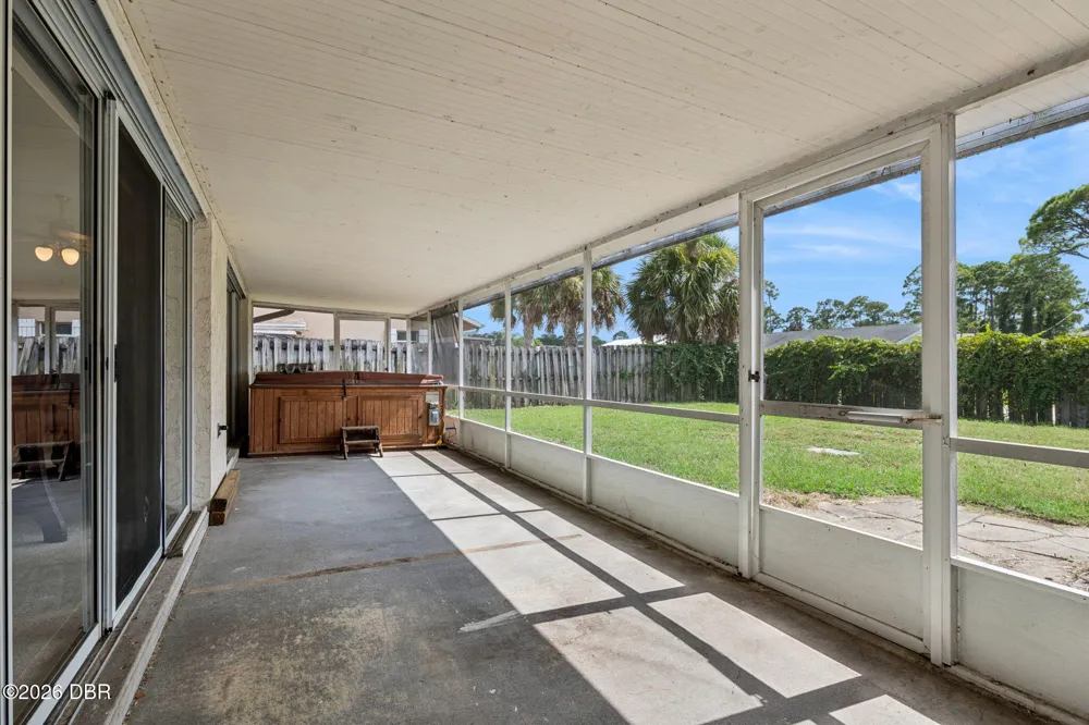 2504 Glenwood Drive Edgewater, FL 32141