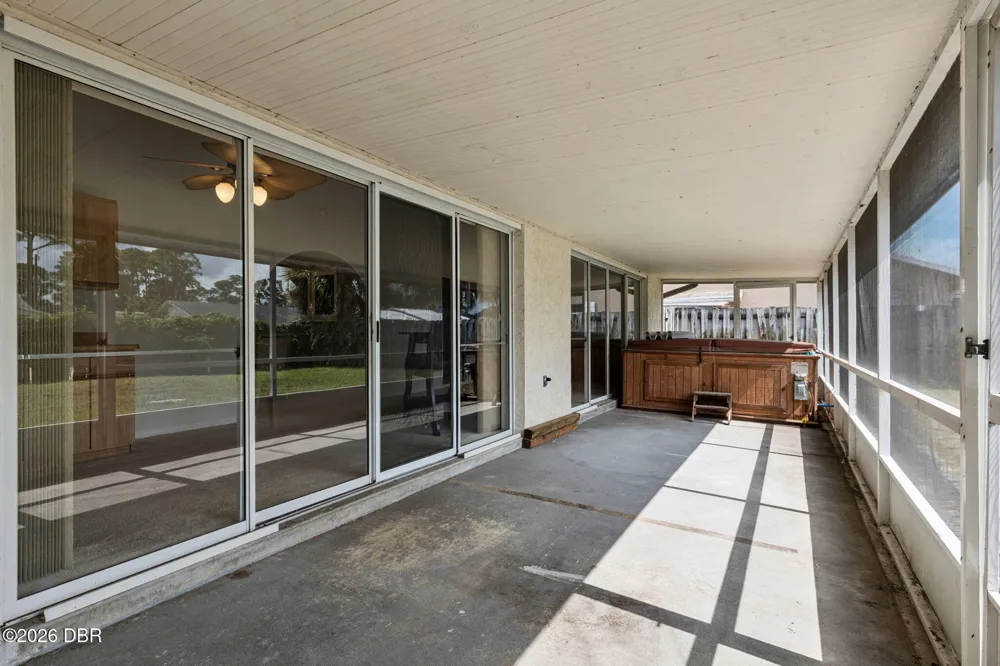 2504 Glenwood Drive Edgewater, FL 32141