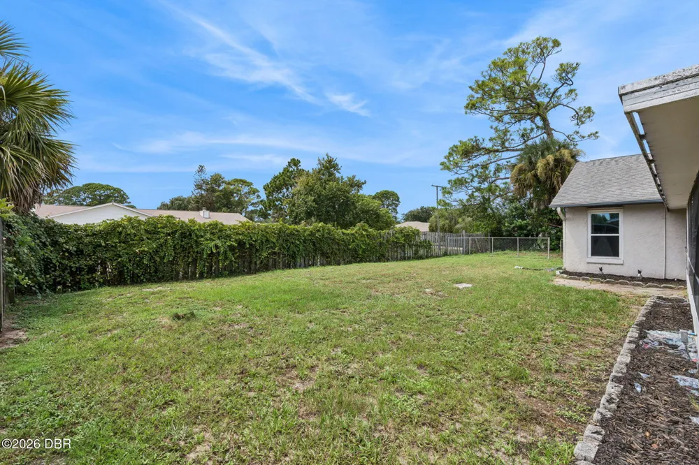 2504 Glenwood Drive Edgewater, FL 32141