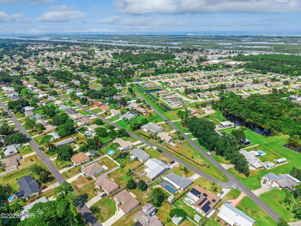 2504 Glenwood Drive Edgewater, FL 32141