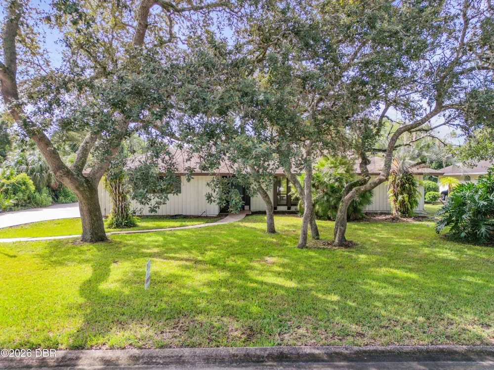 530 Club House Boulevard New Smyrna Beach, FL 32168