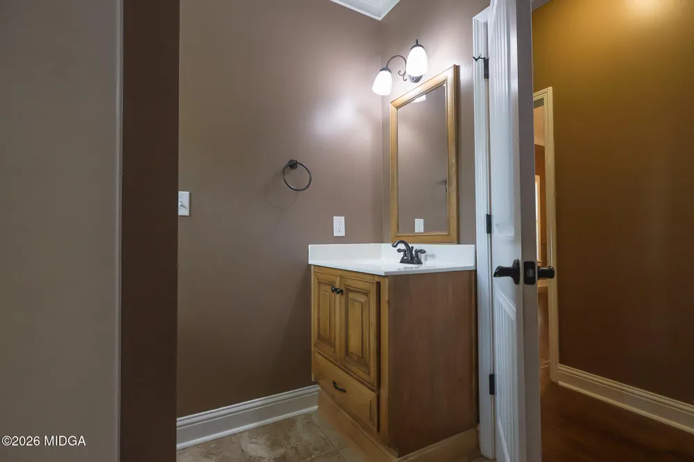 137 Pond Drive Kathleen, GA 31047