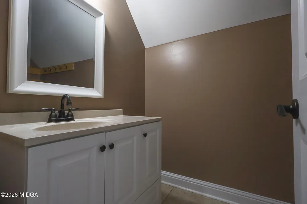 137 Pond Drive Kathleen, GA 31047
