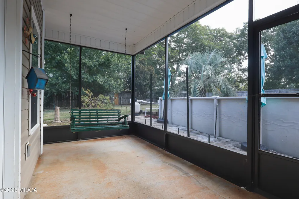 137 Pond Drive Kathleen, GA 31047