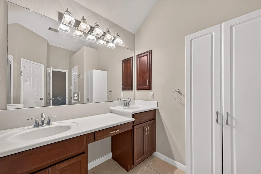 2014 Foxgate Drive Rosenberg, TX 77471