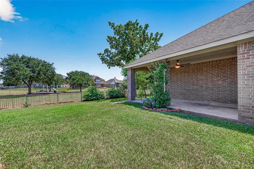 2014 Foxgate Drive Rosenberg, TX 77471