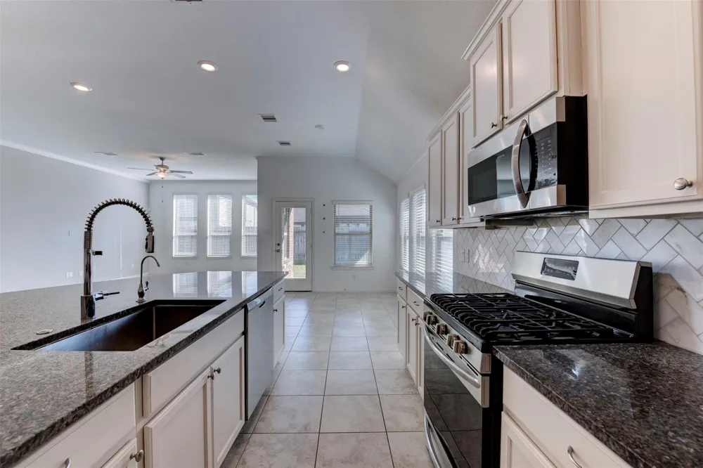 2315 Ocean Pass Lane Richmond, TX 77469