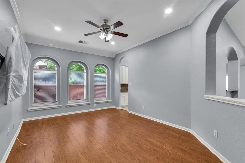 7 Caelin Court The Woodlands, TX 77382