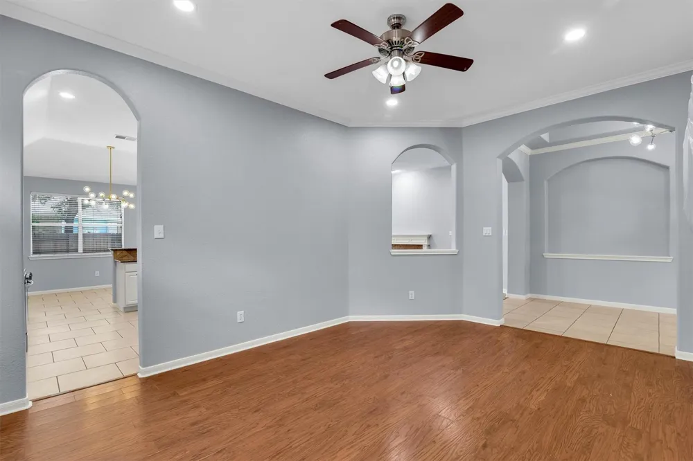 7 Caelin Court The Woodlands, TX 77382