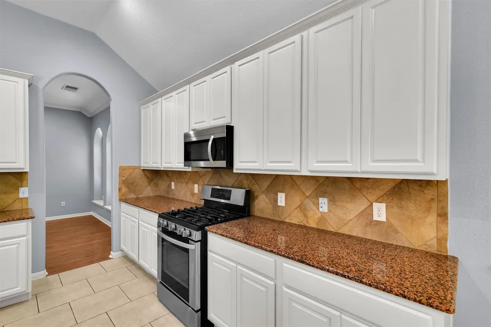 7 Caelin Court The Woodlands, TX 77382