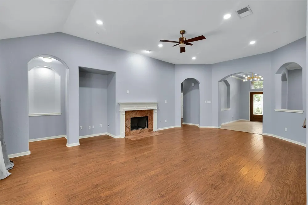 7 Caelin Court The Woodlands, TX 77382