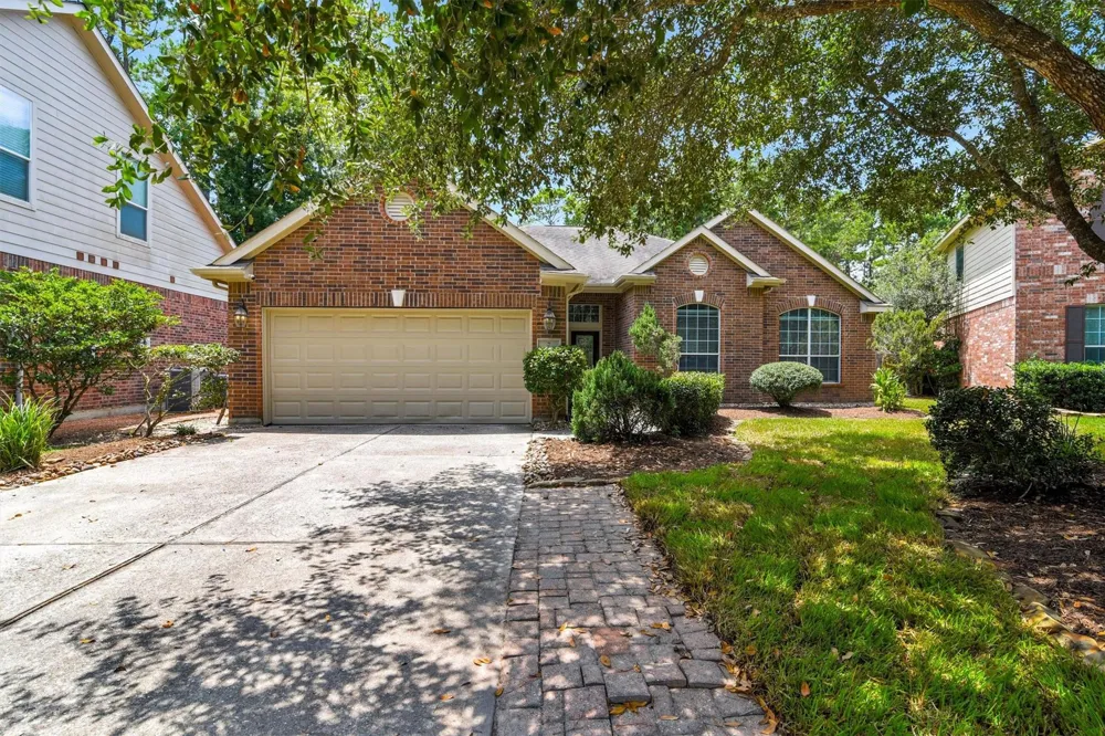 7 Caelin Court The Woodlands, TX 77382